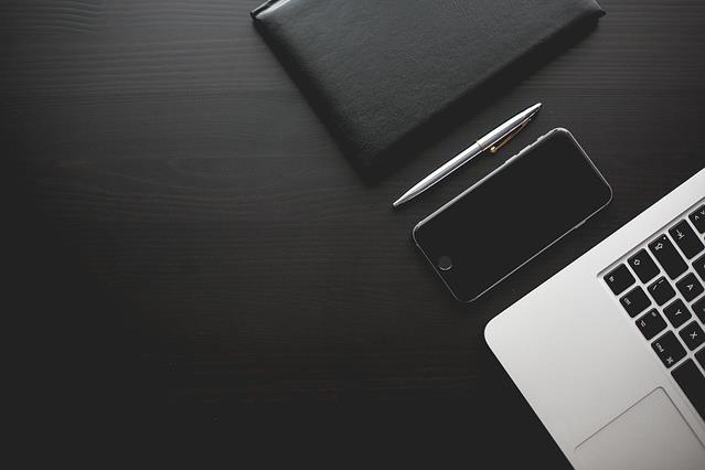 The Role of Artificial Intelligence in Developing Mobile Applications